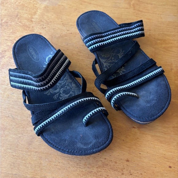 Aetrex Shoes - Aetrex 8.5 black Paris Slide Leather Sandal